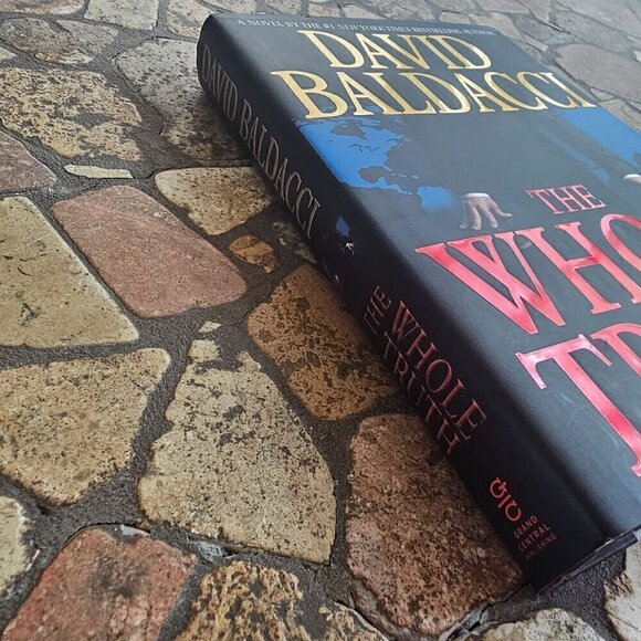 David Baldacci "The Whole Truth" 1st Edition Hardcover Thriller Novel - Picture 7 of 9